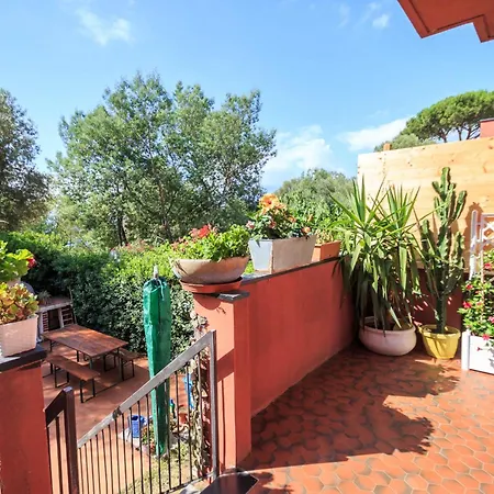 Grande Con Giardino Apartment Varazze